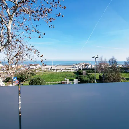 アパートホテル Flow-r リッチョーネ