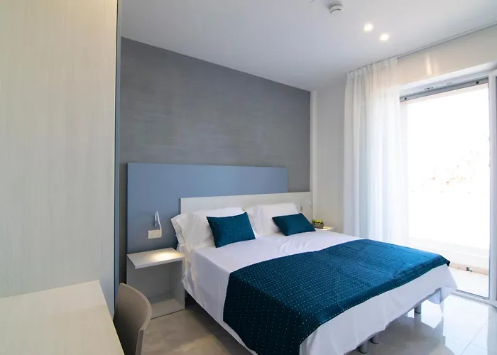 Flow-r アパートホテル