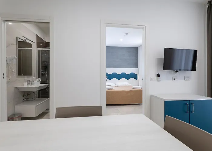 Aparthotel Flow-r 4*